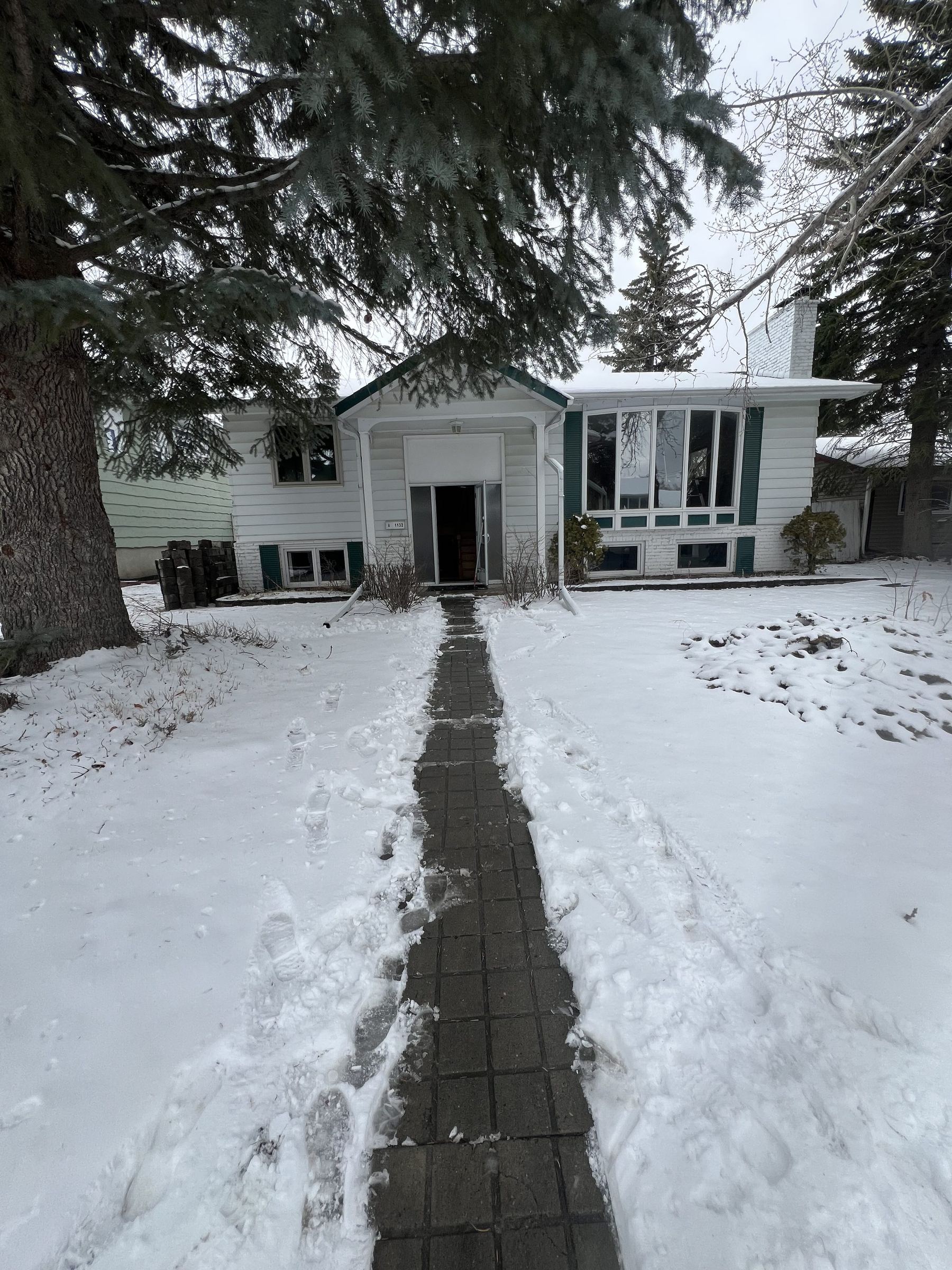 Original exterior before the renovation